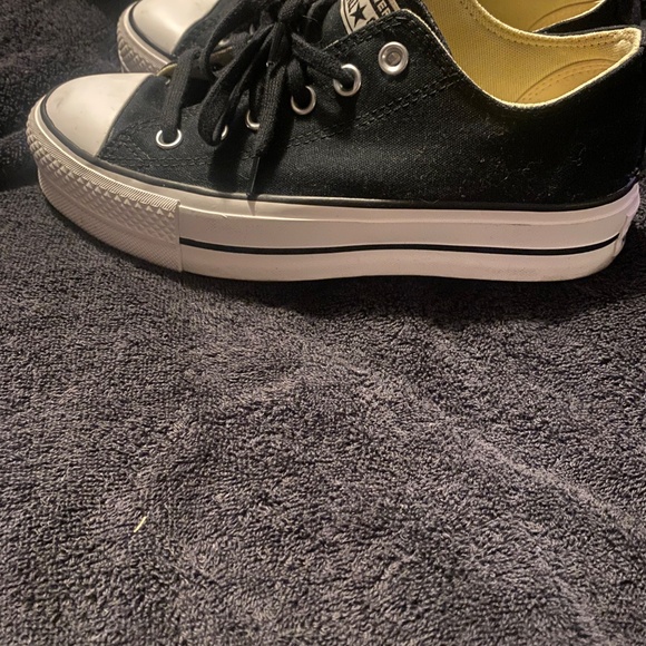 Low Platform Converse Chuck Taylor - Picture 3 of 6